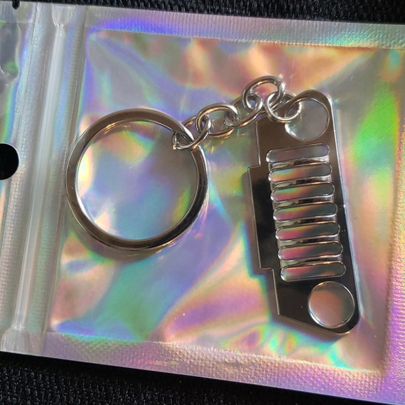 Jeep Grill Keychain - Chrome Look Finish - New in Package - Picture 3 of 6